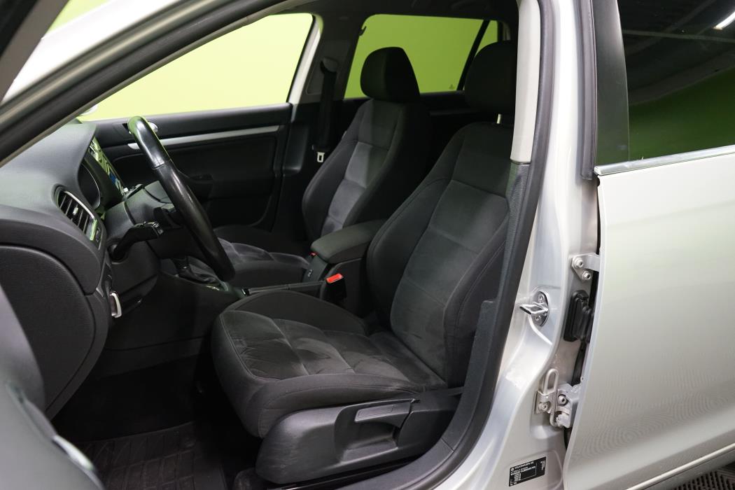 Volkswagen Golf 2011