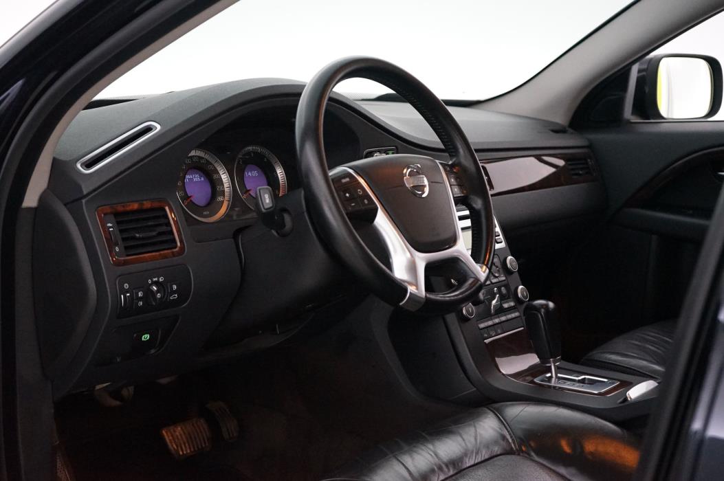 Volvo XC70 2010