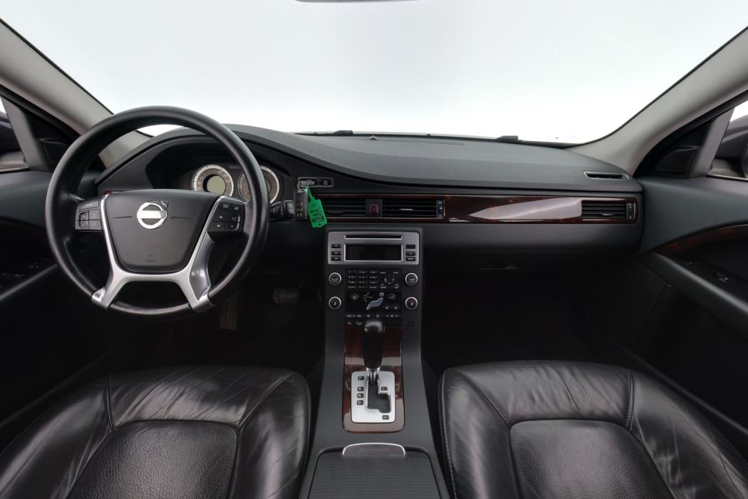 Volvo XC70 2010