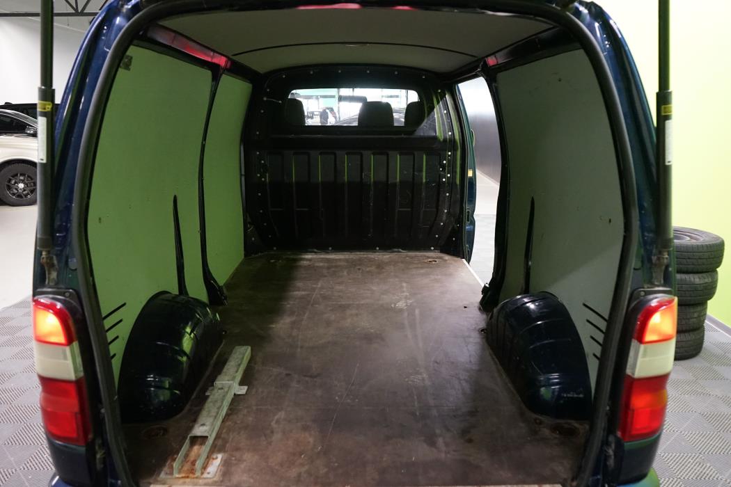 Toyota Hiace 2011