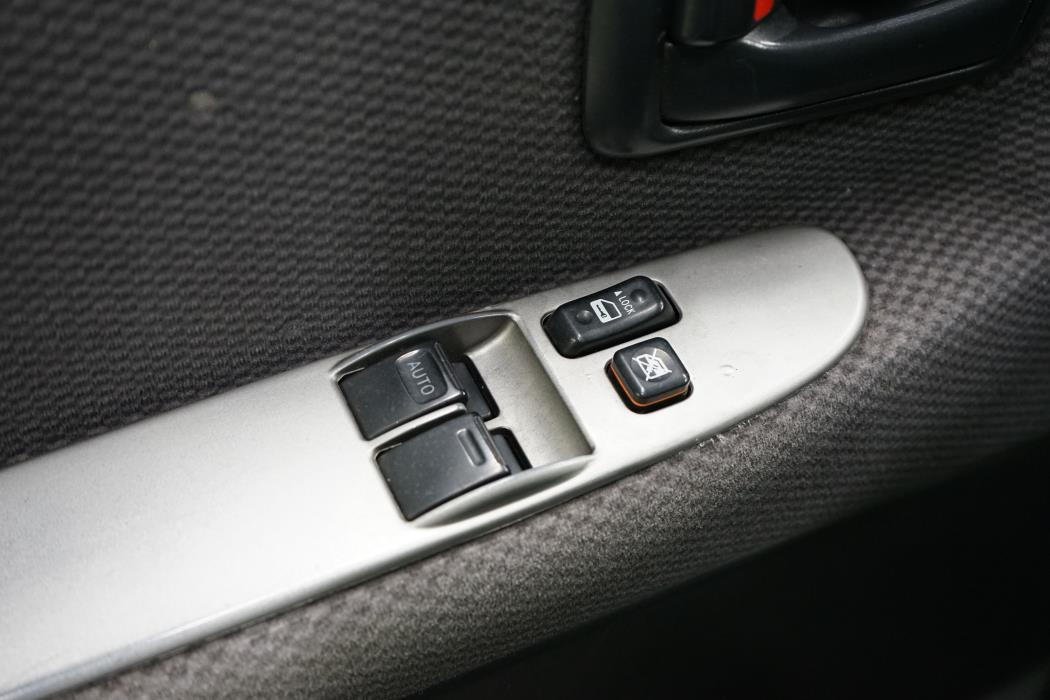 Toyota Hiace 2011