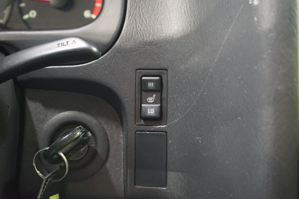 Toyota Hiace 2011