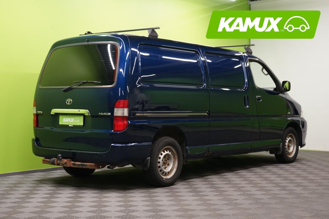 Toyota Hiace 2011