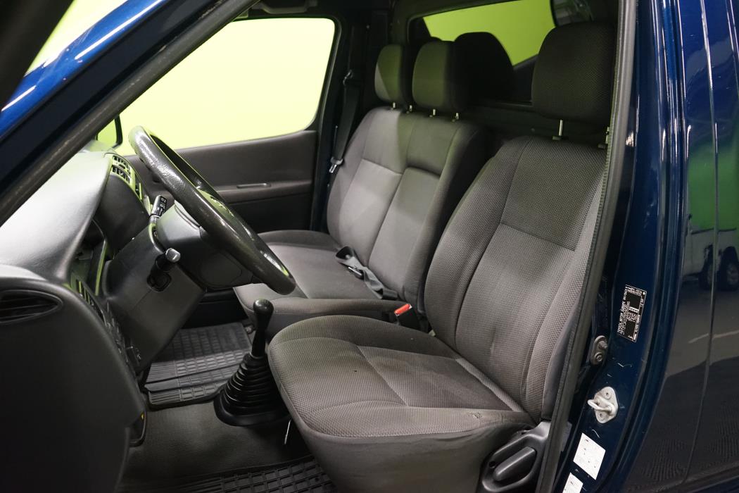 Toyota Hiace 2011