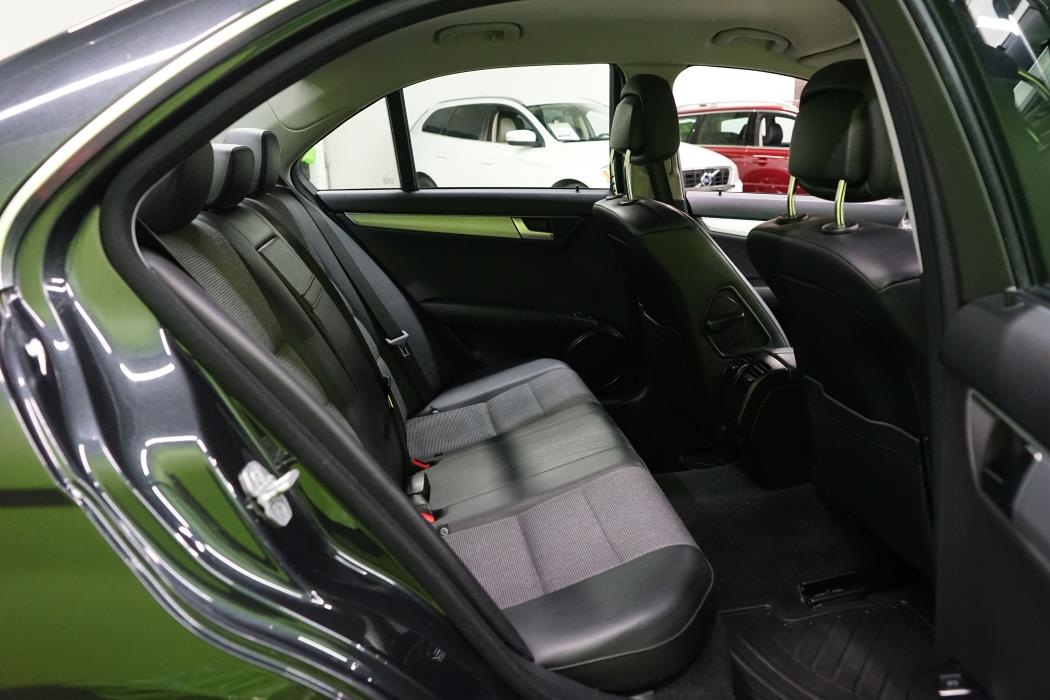 Mercedes-Benz C 2012