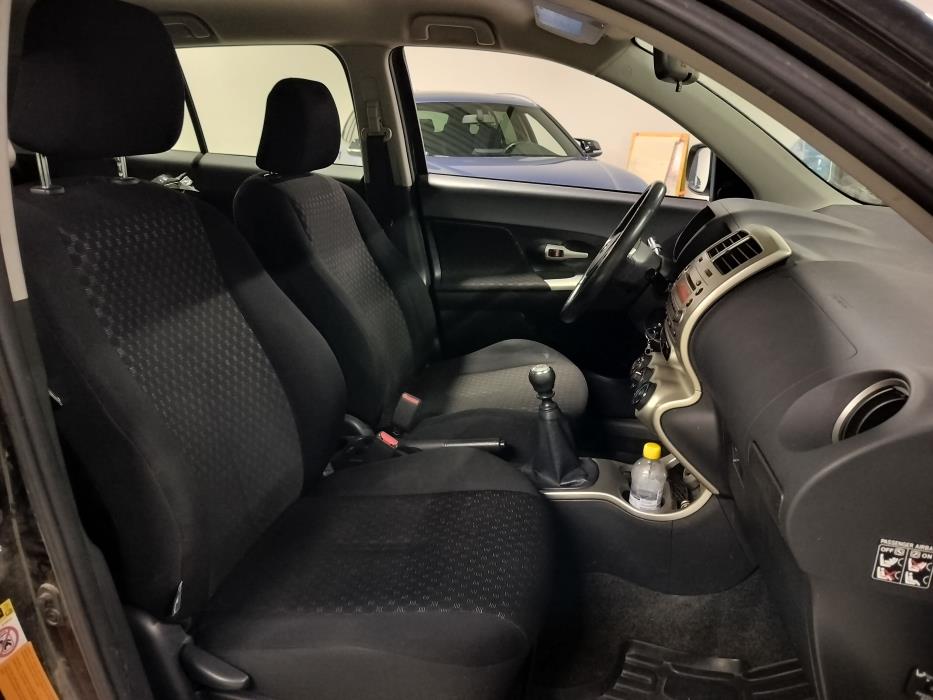 Toyota Urban Cruiser 2010