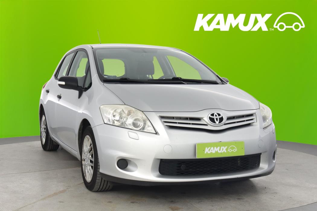Toyota Auris 2010