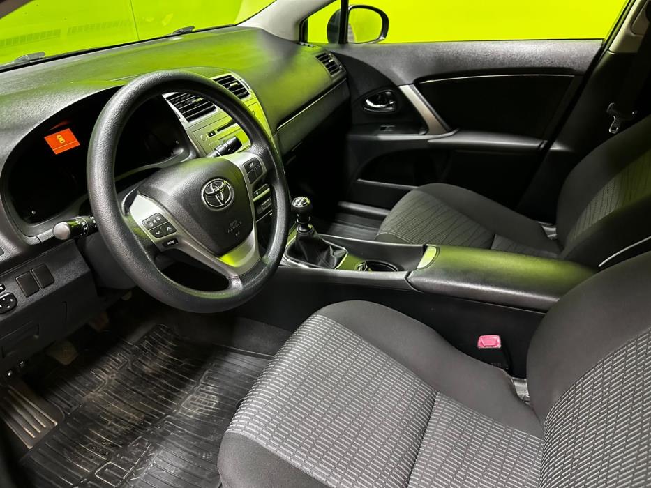 Toyota Avensis 2014