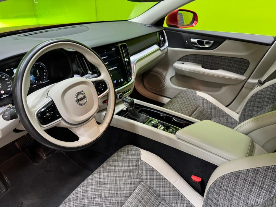 Volvo V60 2020