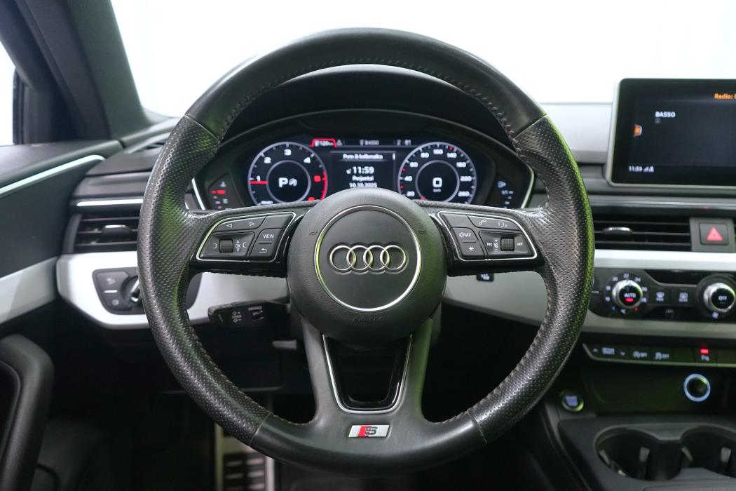 Audi A4 2018
