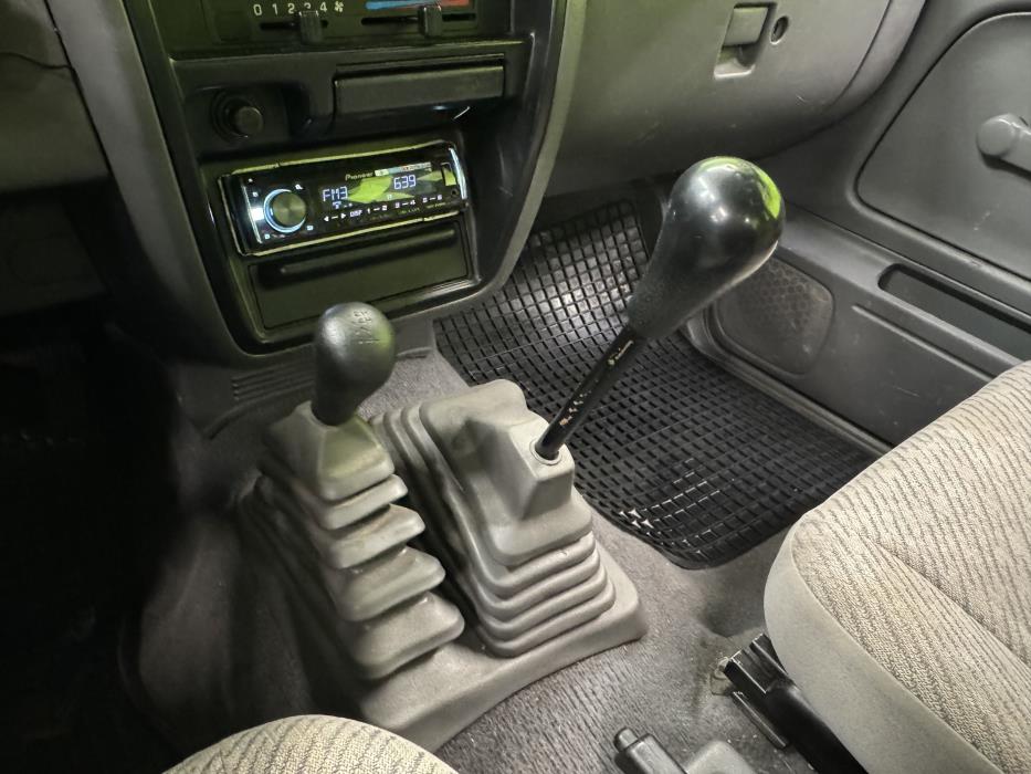 Nissan King Cab 1998