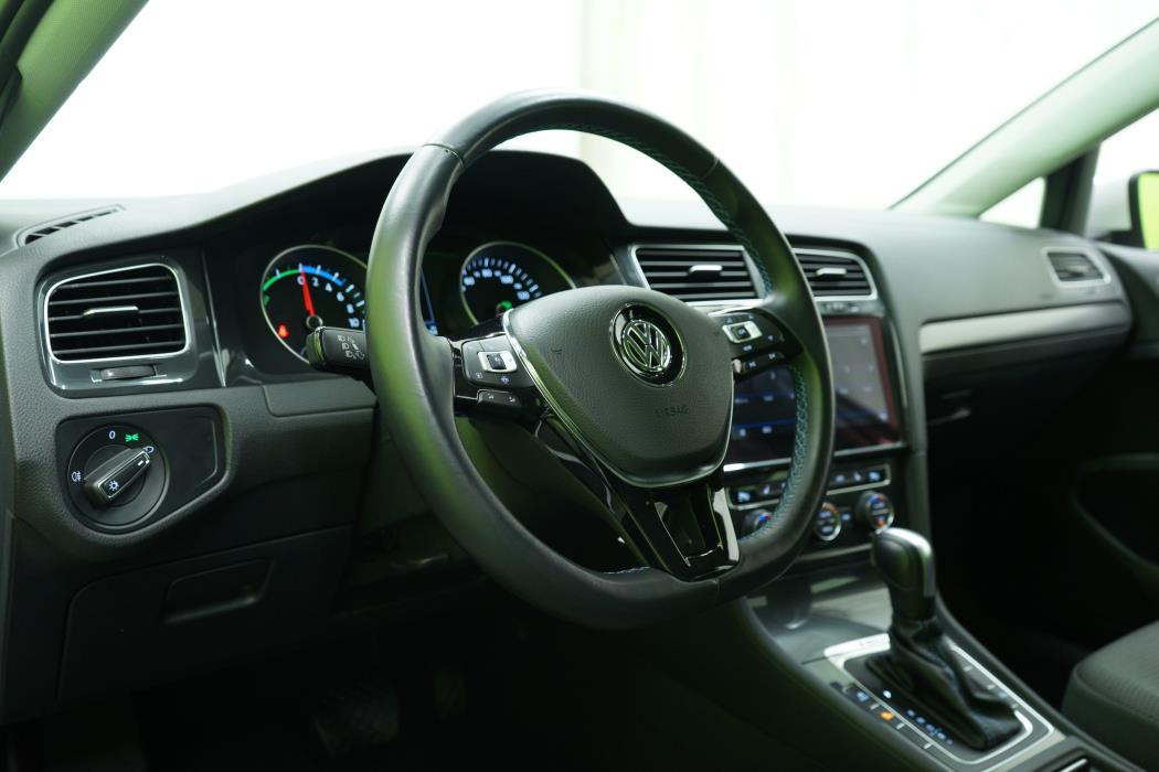 Volkswagen Golf 2020