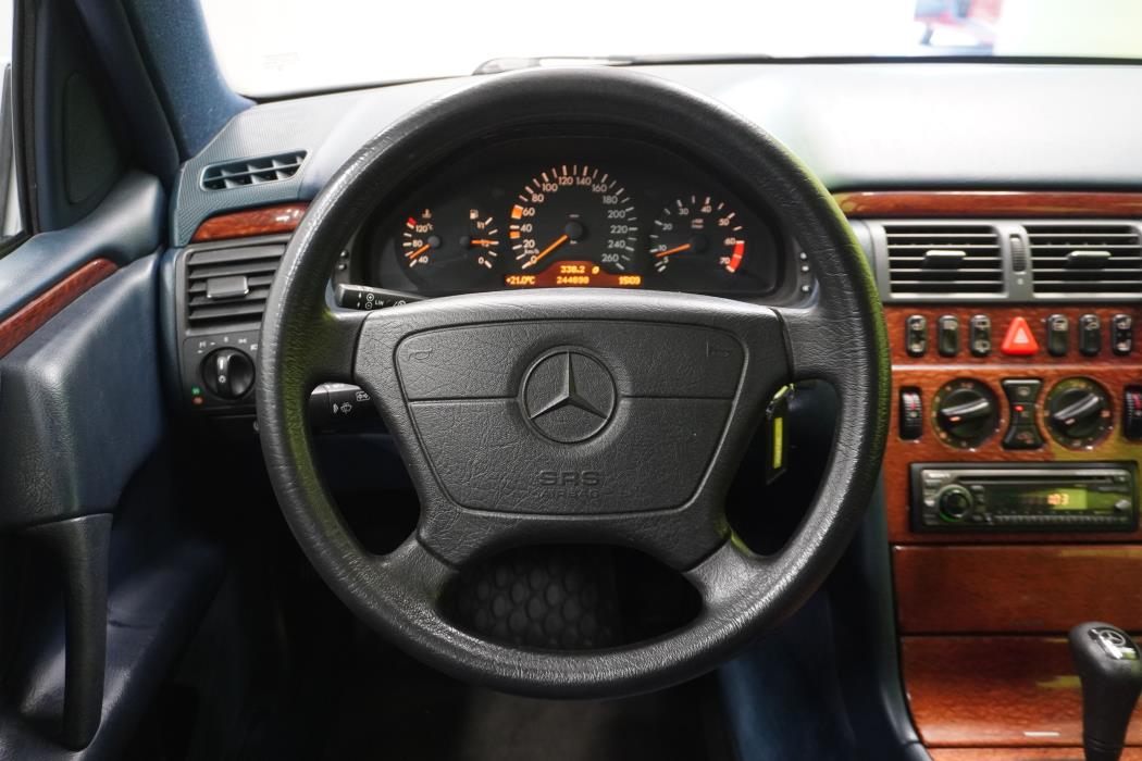 Mercedes-Benz E 1998