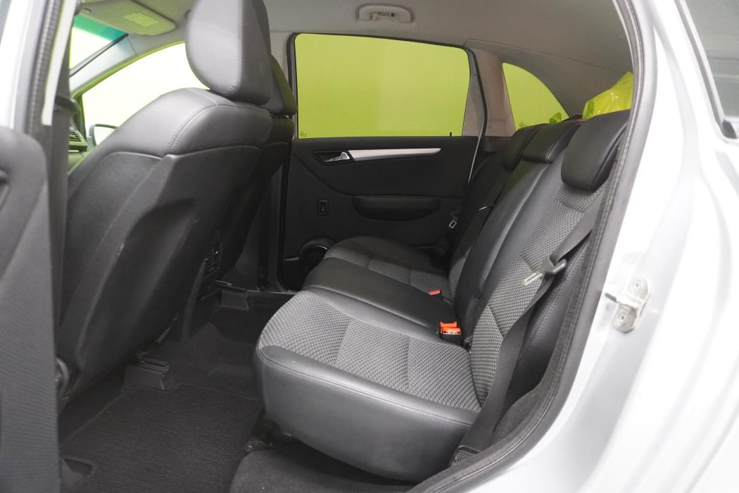 Mercedes-Benz B 2010