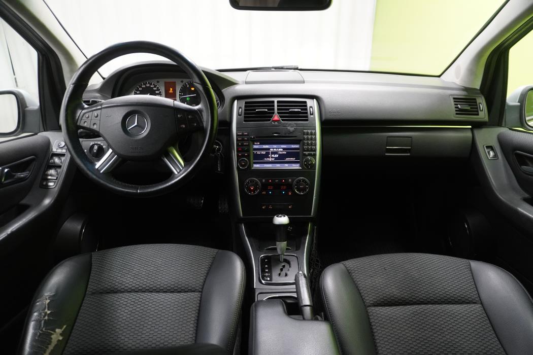 Mercedes-Benz B 2010