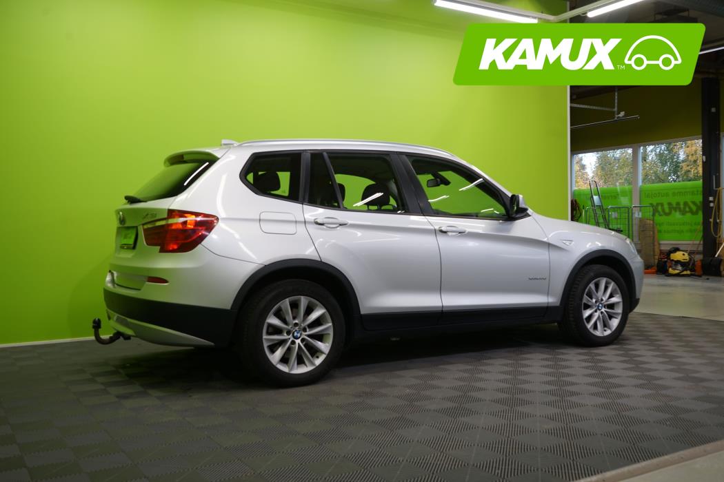 BMW X3 2011