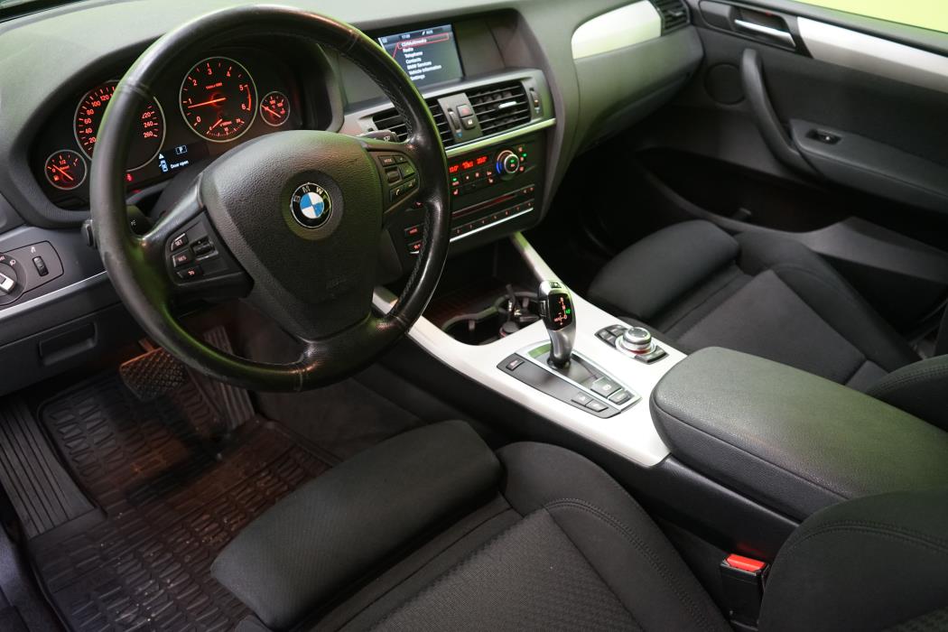 BMW X3 2011