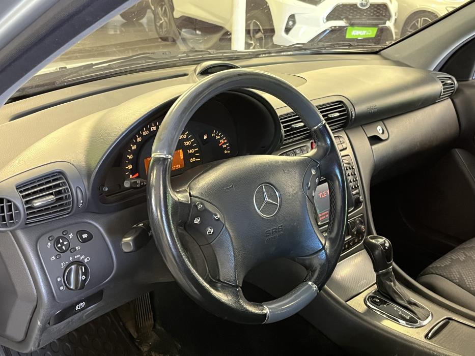 Mercedes-Benz C 2003