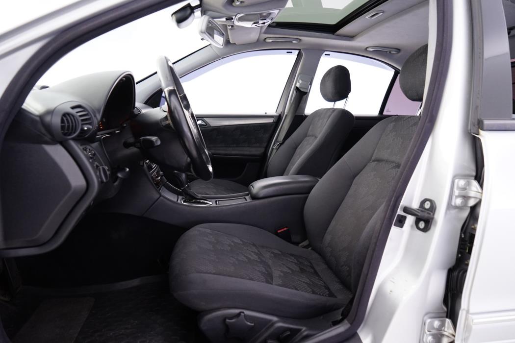 Mercedes-Benz C 2003