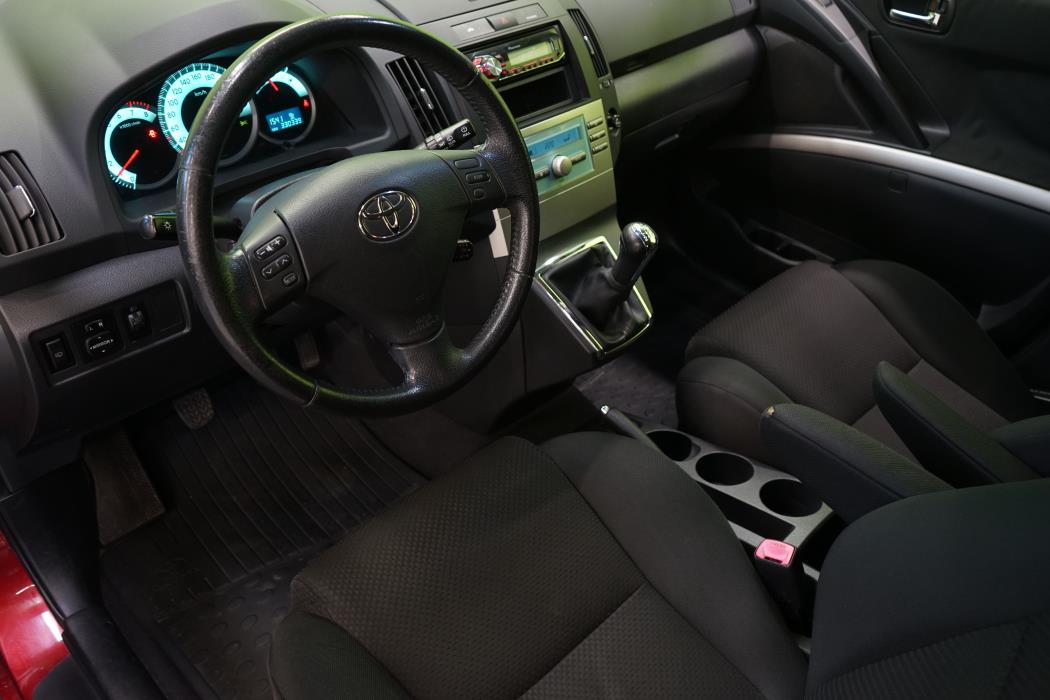 Toyota Corolla Verso 2005