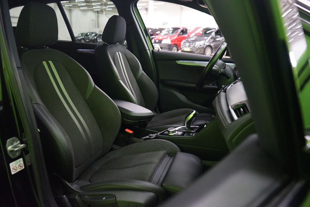 BMW 218 2021