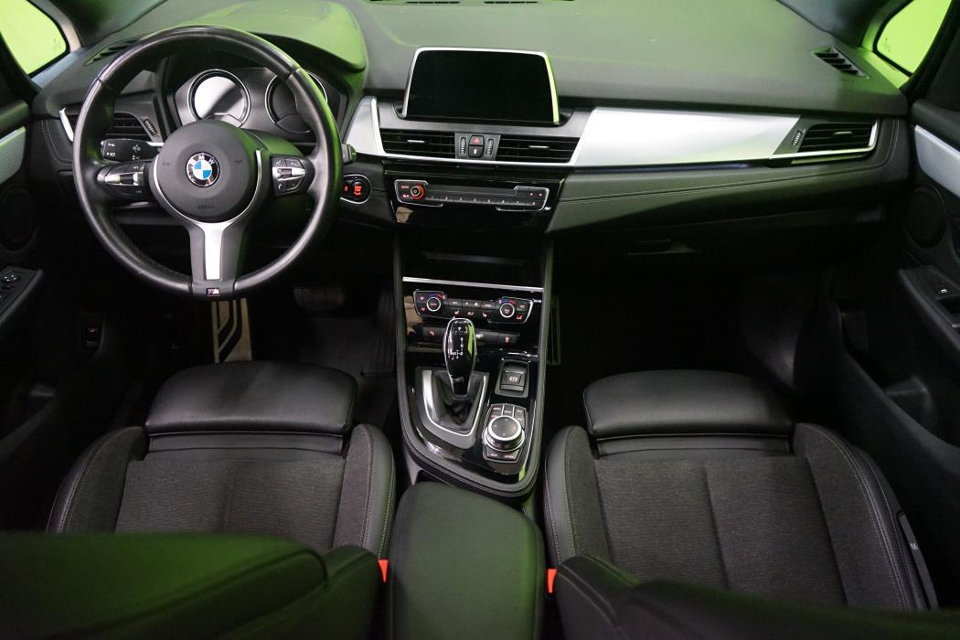 BMW 218 2021