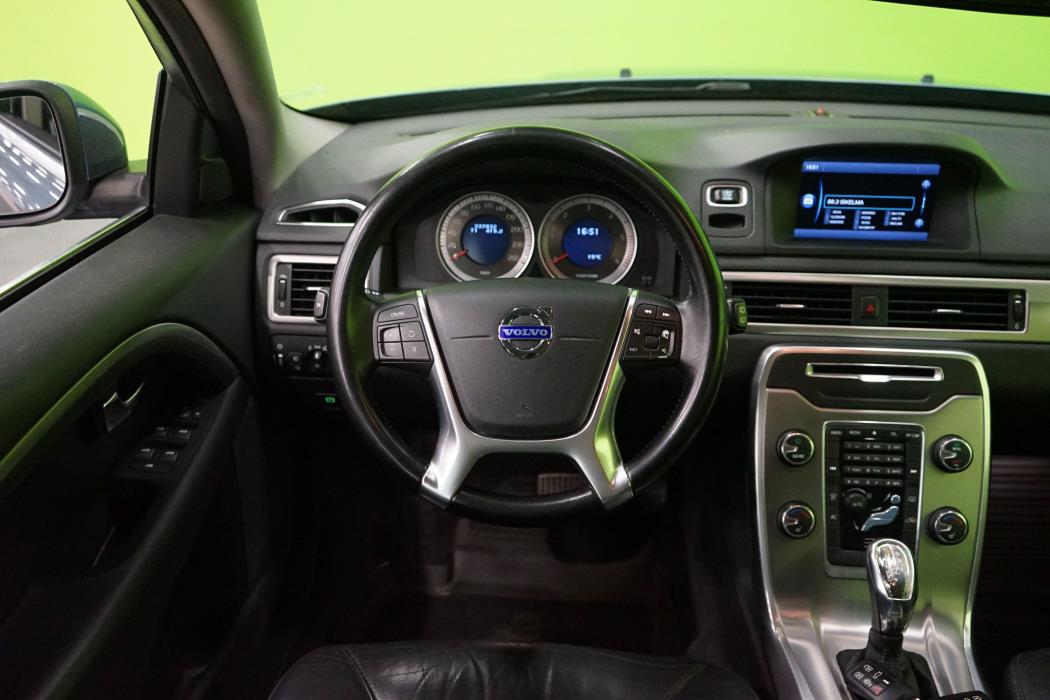 Volvo V70 2013