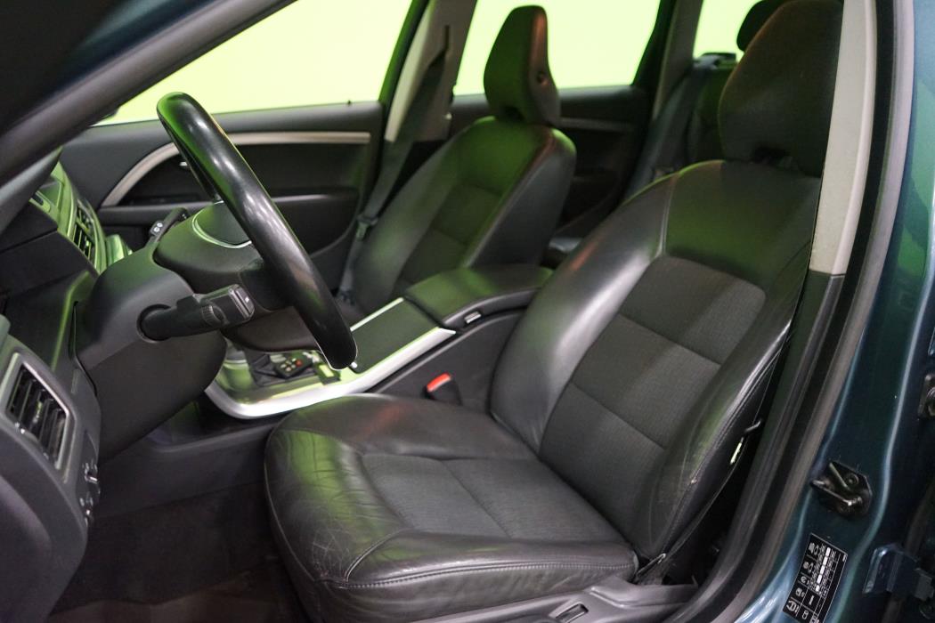 Volvo V70 2013