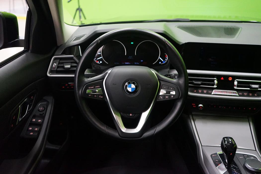 BMW 318 2020