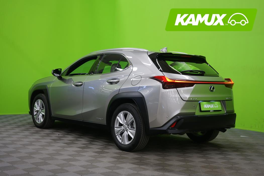 Lexus UX 2021