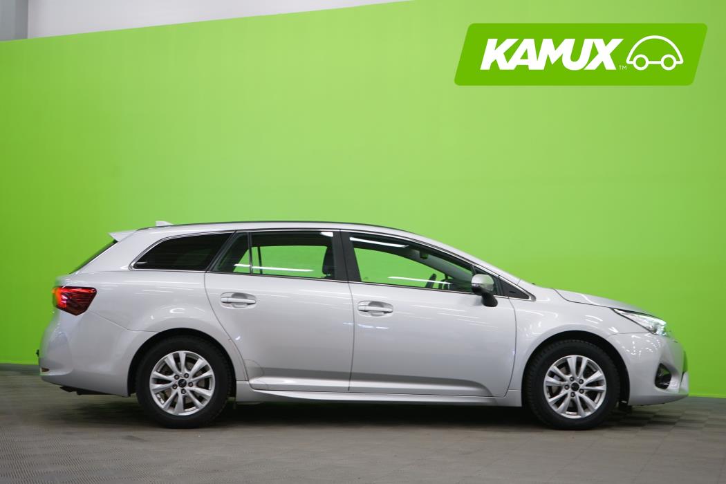 Toyota Avensis 2016