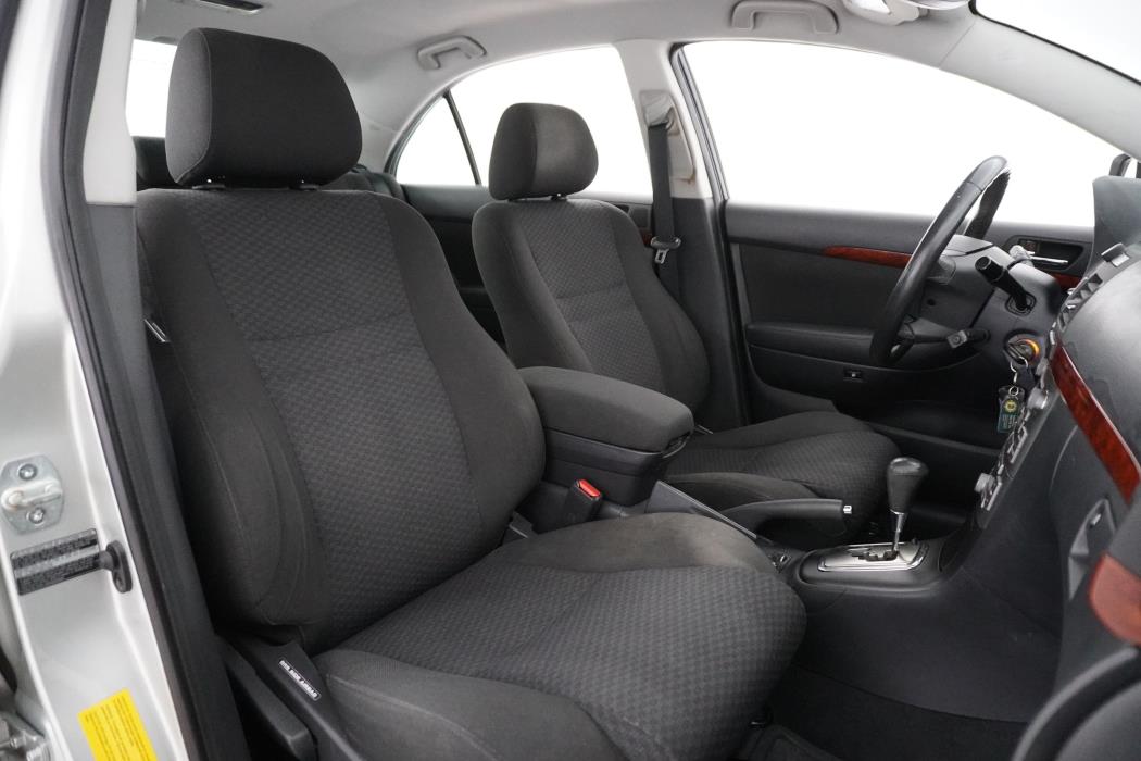 Toyota Avensis 2005