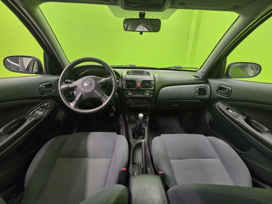Nissan Almera 2005
