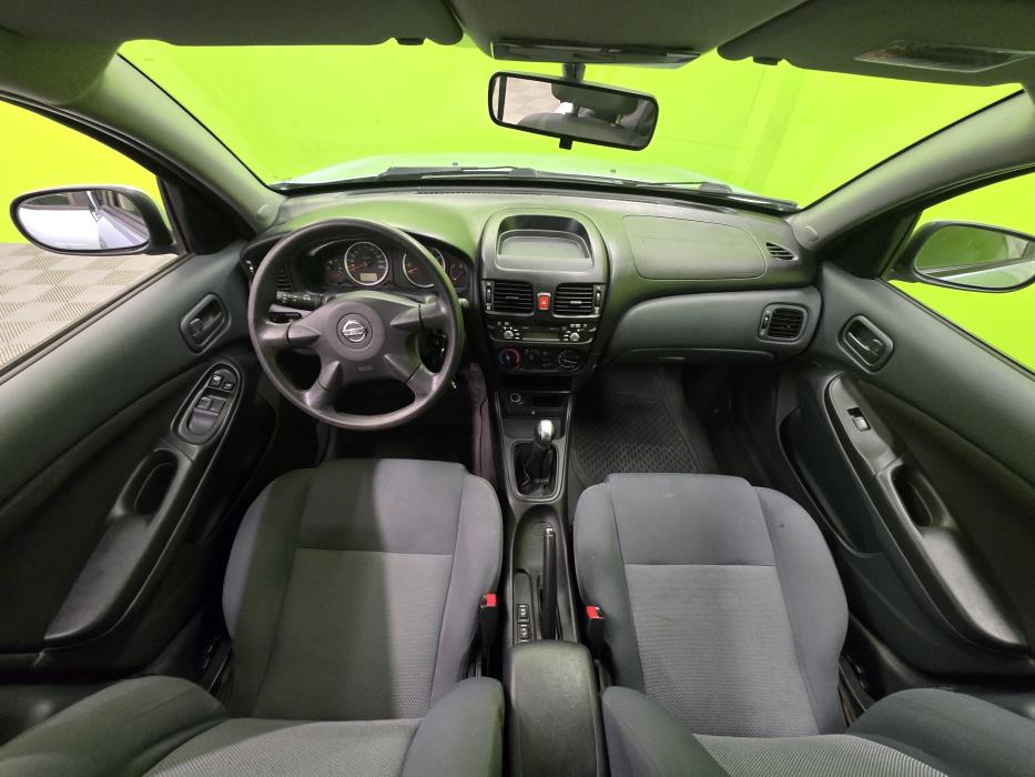 Nissan Almera 2005