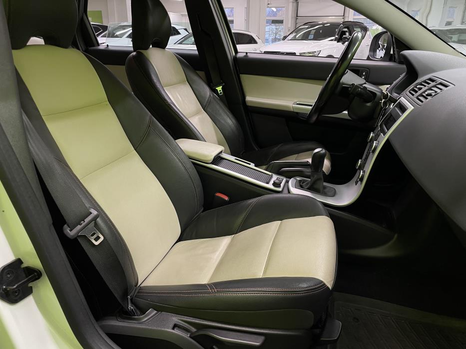 Volvo V50 2012