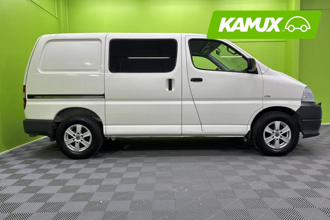 Toyota Hiace 2010