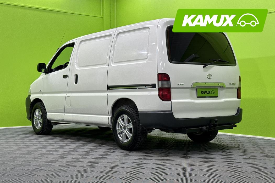 Toyota Hiace 2010