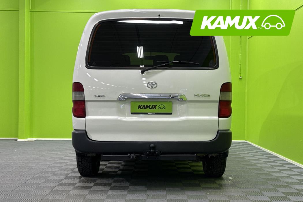 Toyota Hiace 2010