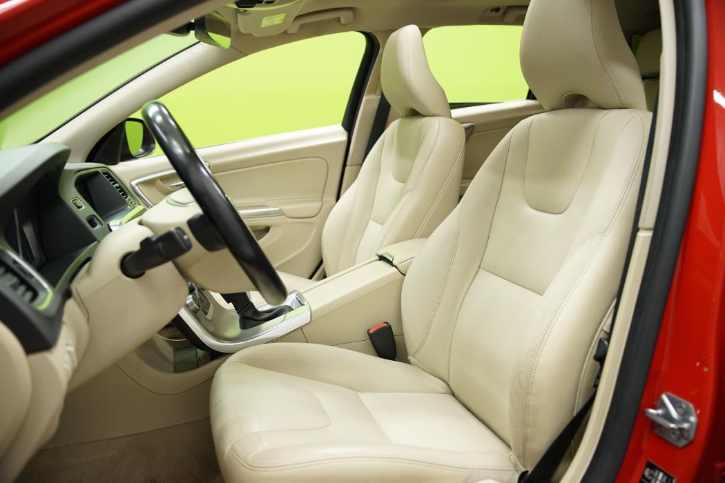Volvo V60 2015