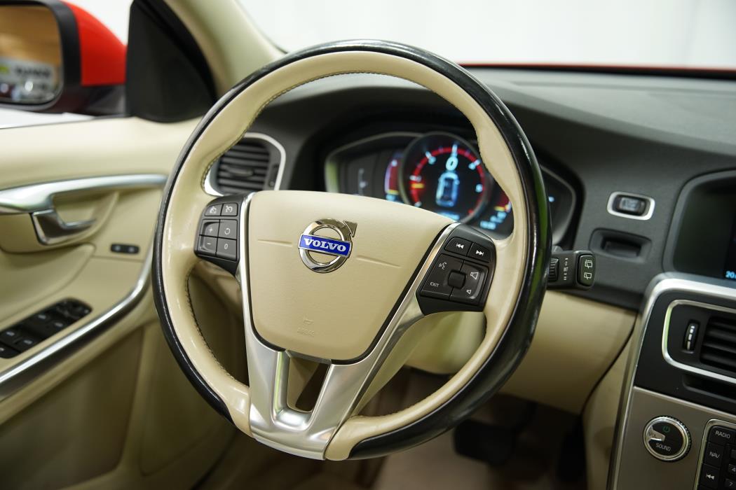 Volvo V60 2015