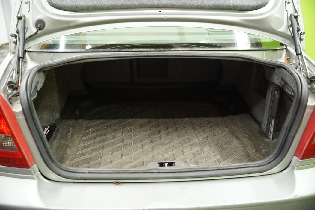 Volvo S80 2004