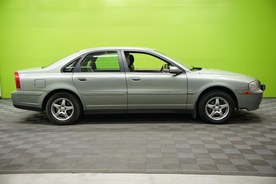 Volvo S80 2004
