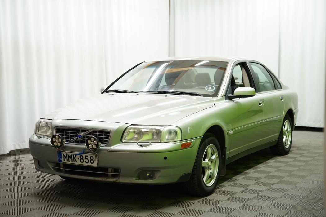 Volvo S80 2004
