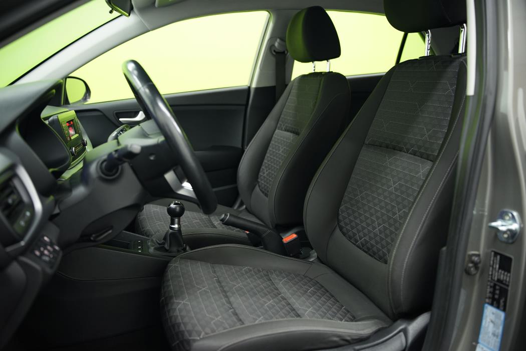 Kia Rio 2021