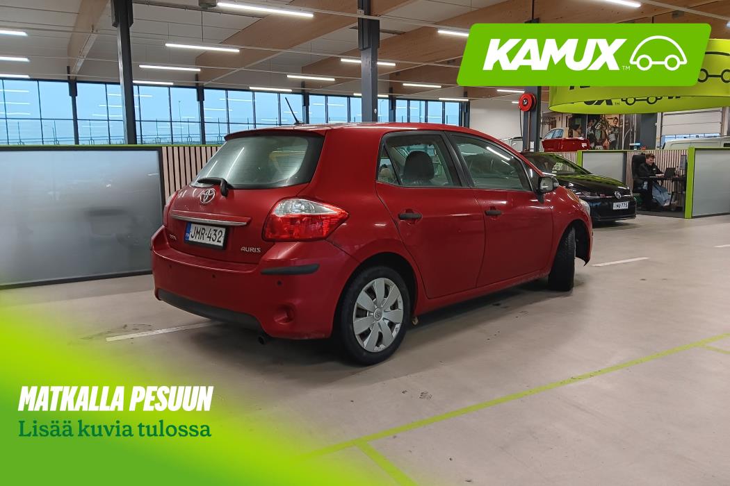 Toyota Auris 2011