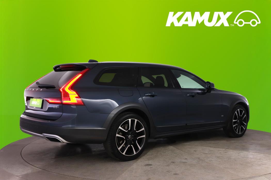 Volvo V90 Cross Country 2020