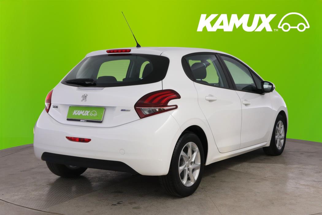 Peugeot 208 2016