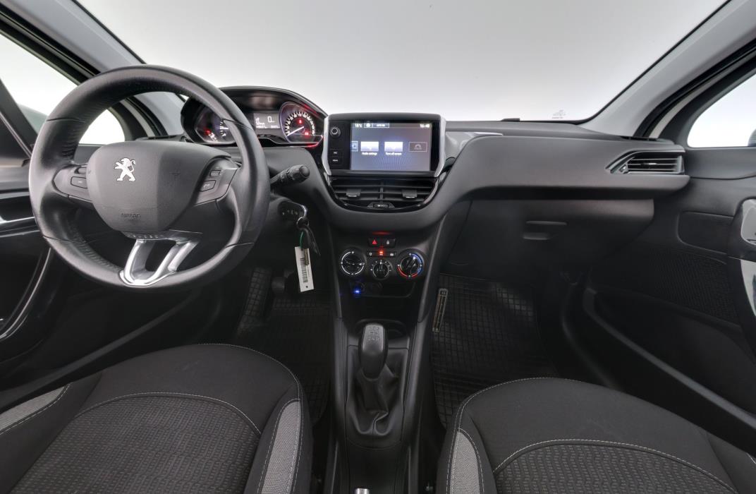 Peugeot 208 2016