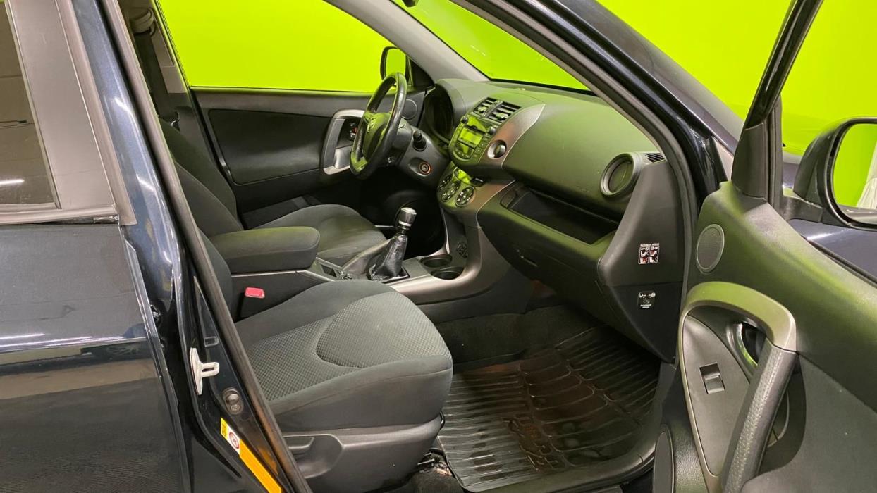 Toyota RAV4 2010
