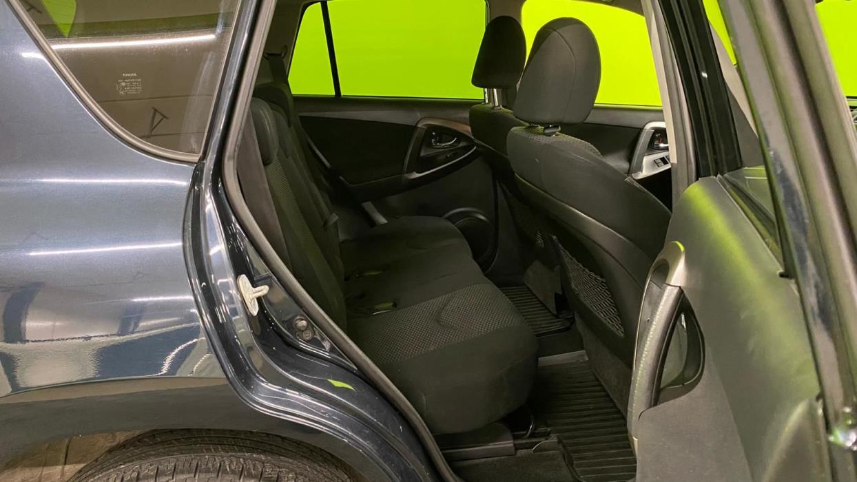 Toyota RAV4 2010